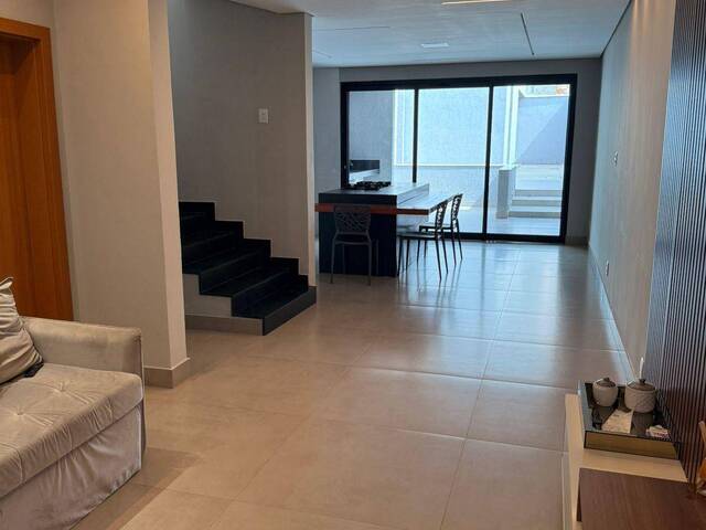 #5 - Casa para Venda em Contagem - MG - 3