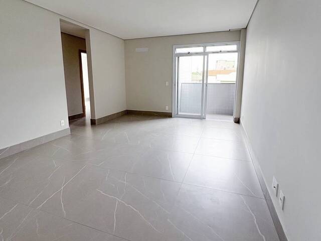 Apartamento para Venda em Contagem - 4