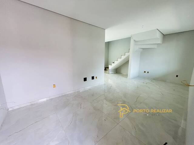 Casa para Venda em Contagem - 3